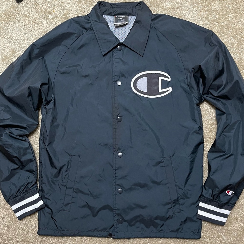 Champion windbreaker jacket size Small